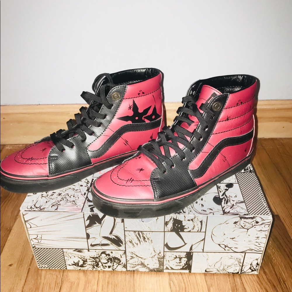 LIKE NEW 💥 Deadpool vans Sk8-Hi